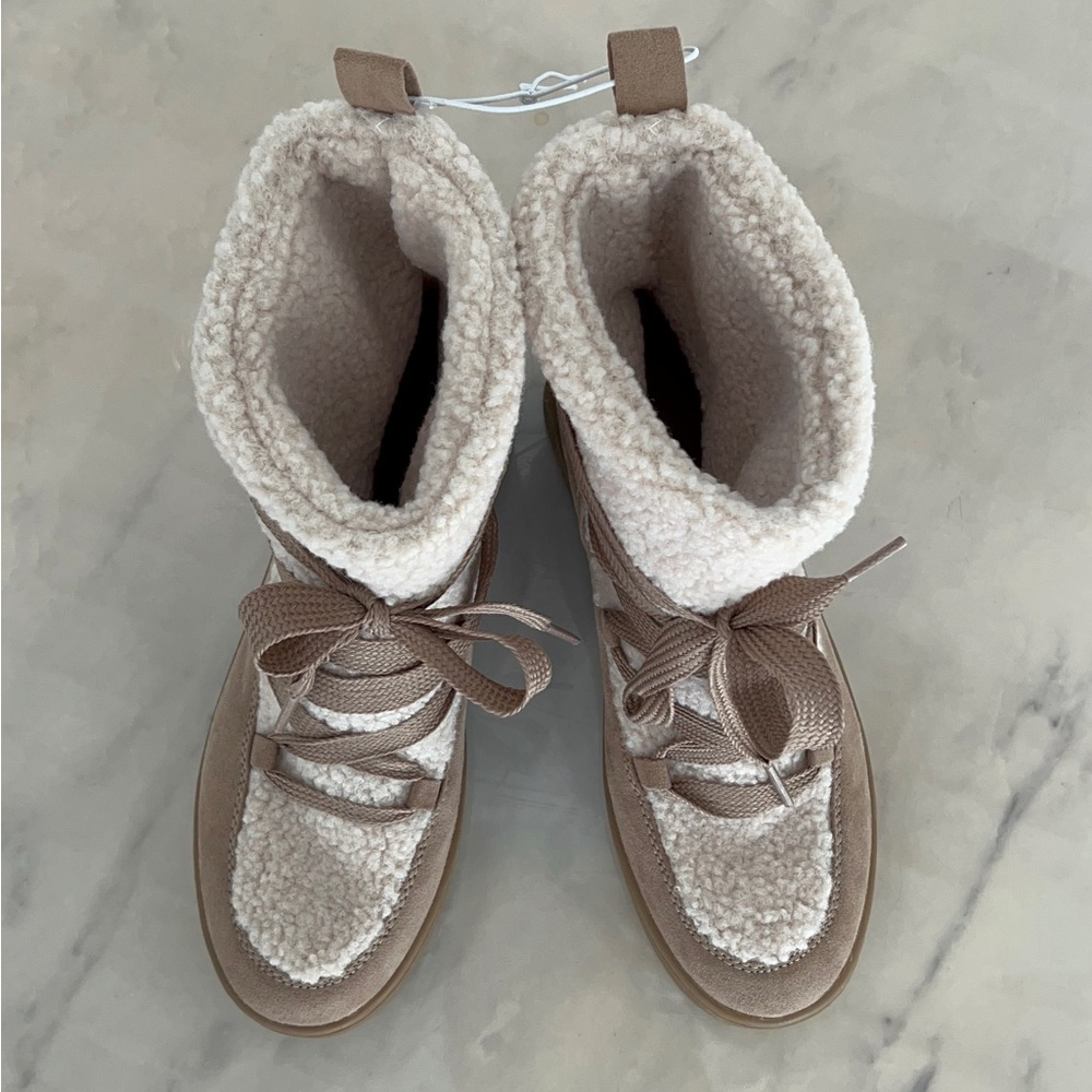 Universal Thread, Women’s, Sherpa Lined, Lace-Up, Boots. - Picture 5 of 6